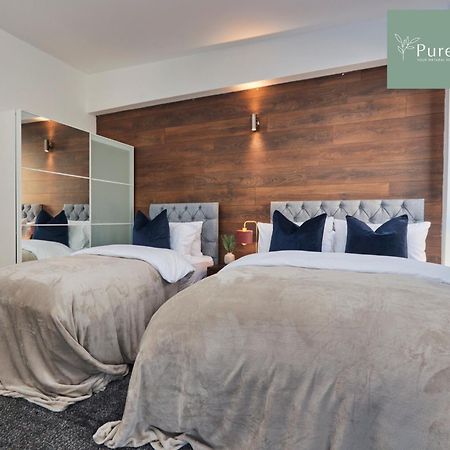 Superb House Manchester Near Etihad With Free Parking Sleeps 8 Exterior foto