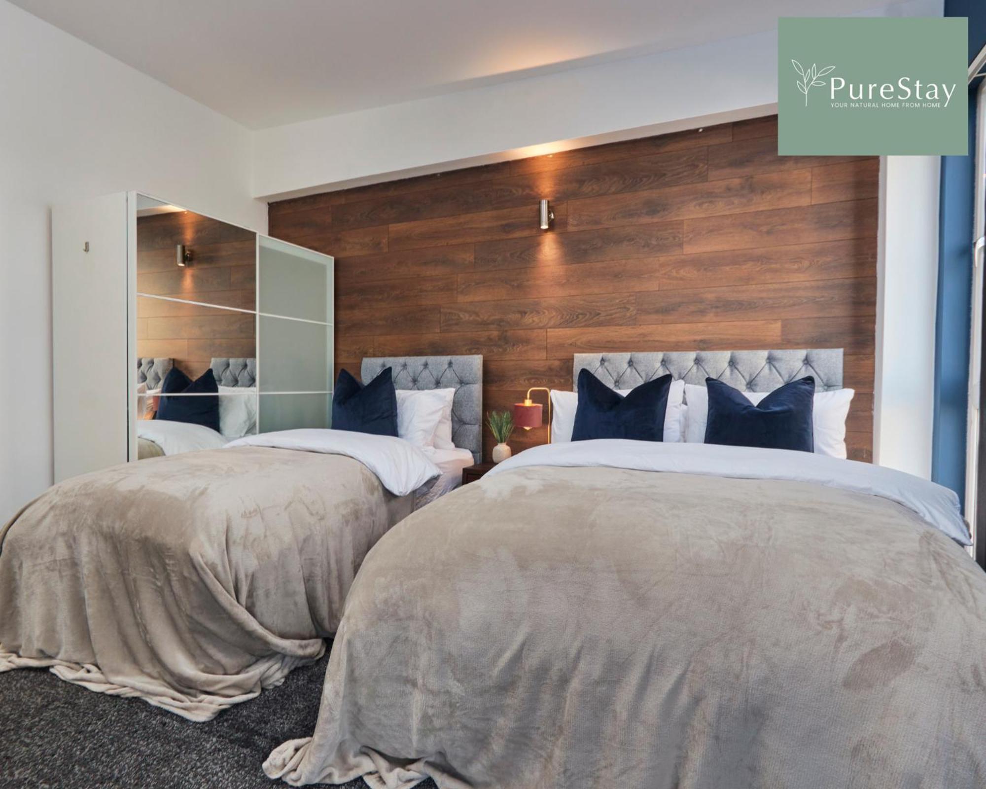 Superb House Manchester Near Etihad With Free Parking Sleeps 8 Exterior foto