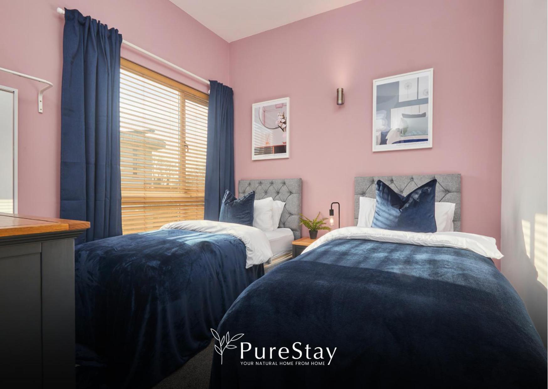 Superb House Manchester Near Etihad With Free Parking Sleeps 8 Exterior foto